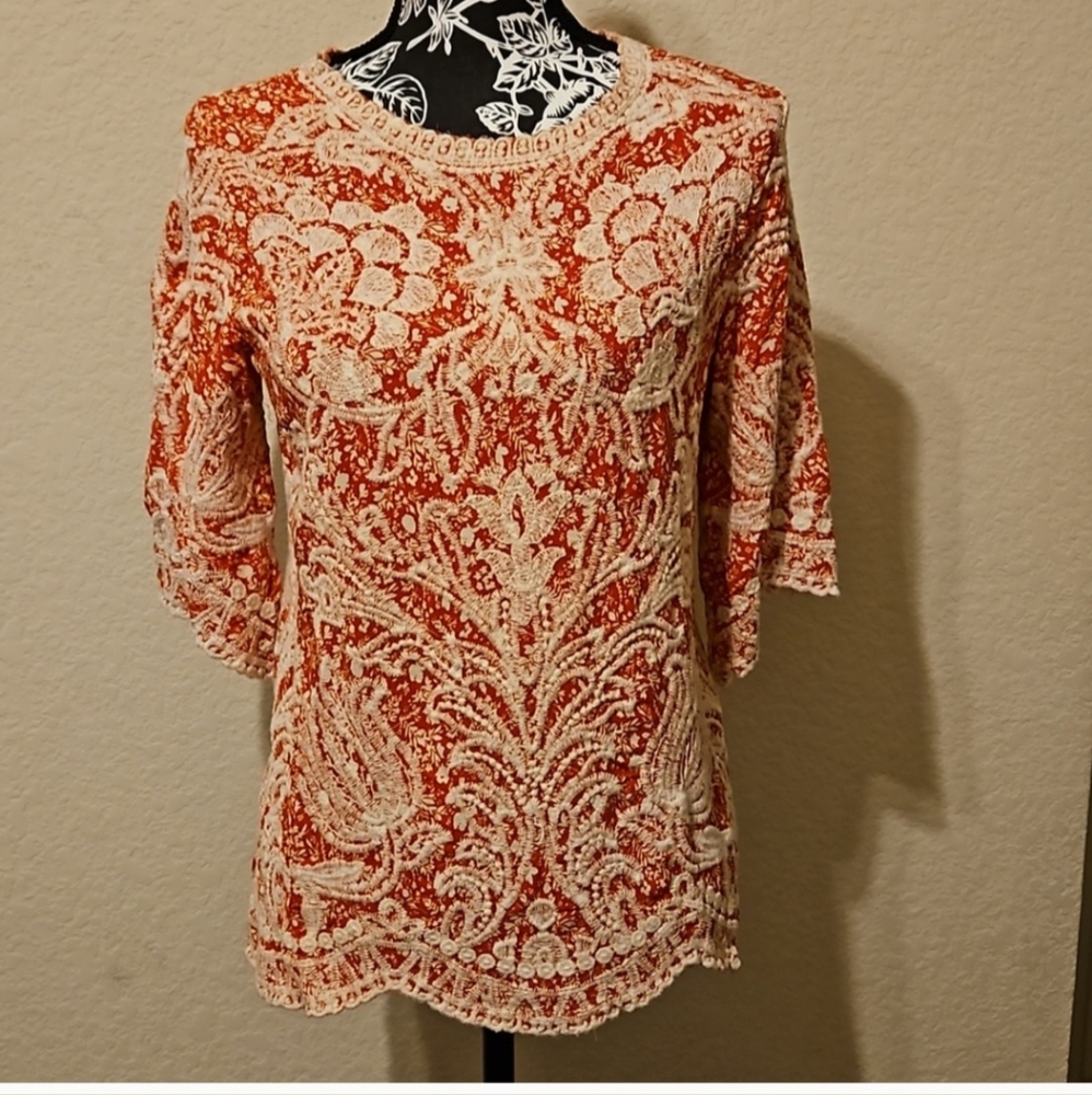 Solitaire Bohemian Style short sleeve embroidered shirt size medium